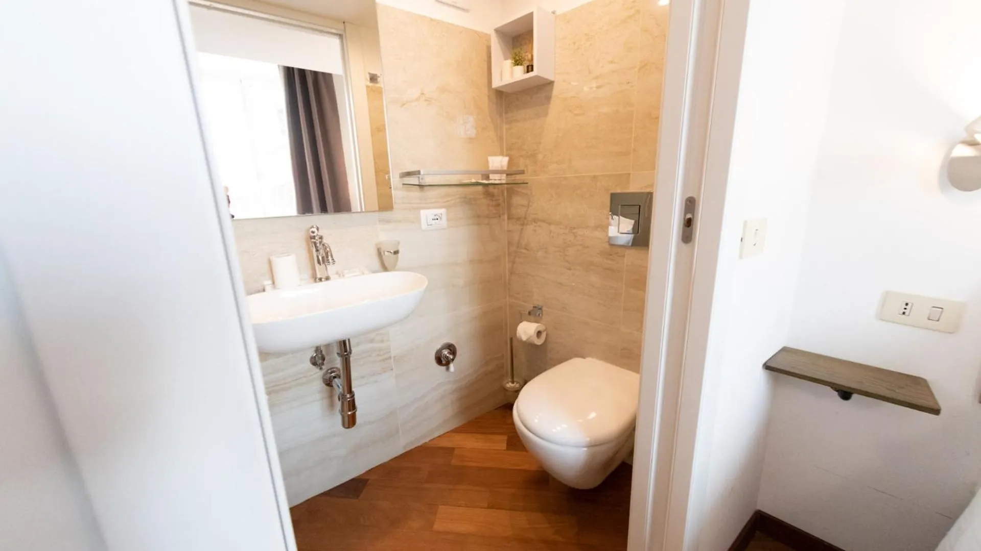 The Best Rent - Spacious Multi-Room Apartment On Via Cavour 罗马