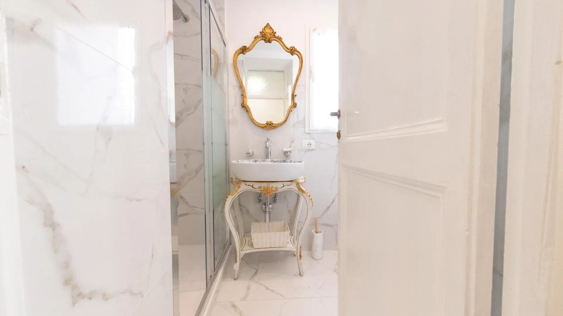 The Best Rent - Spacious Multi-Room Apartment On Via Cavour 罗马 0*,