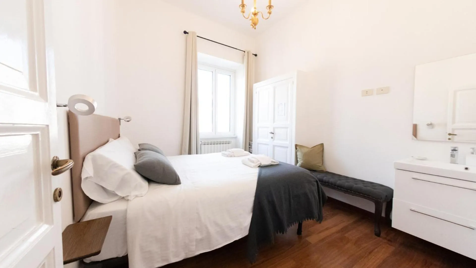 The Best Rent - Spacious Multi-Room Apartment On Via Cavour 罗马 意大利